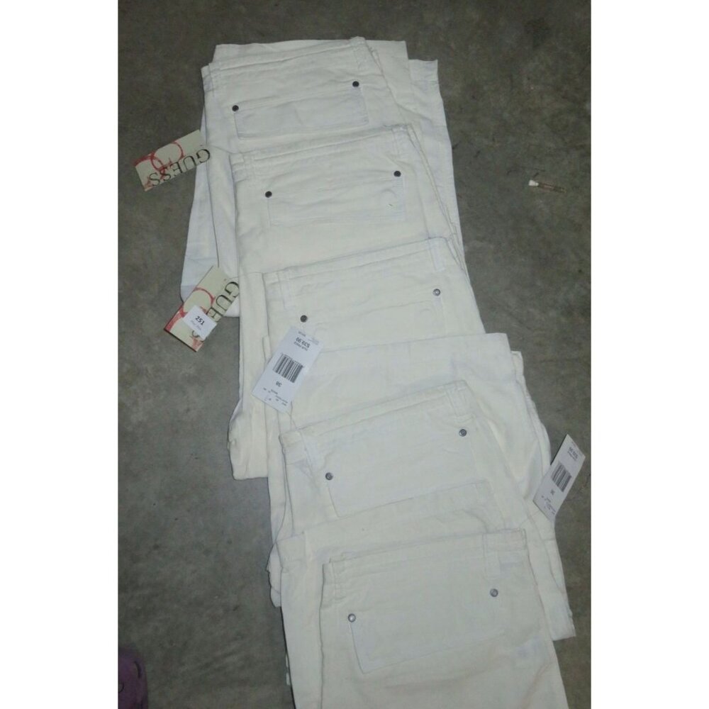 Guess white eco linen walking shorts 27 inches long size 38 - Picture 4 of 5